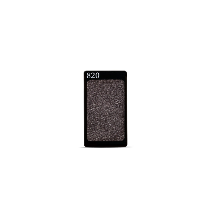 JvG ~ Shimmery Eyeshadow 820